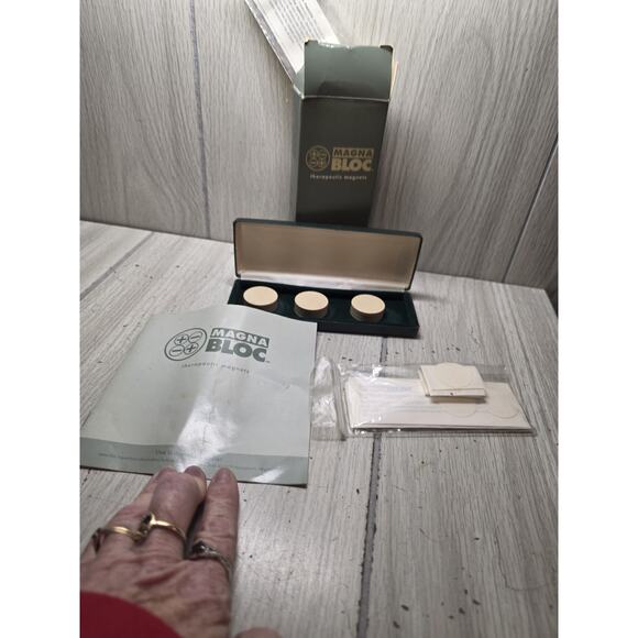 Magna Bloc Neodymium Therapeutic Magnets By Amway 3 With Box 1999 - Picture 5 of 10